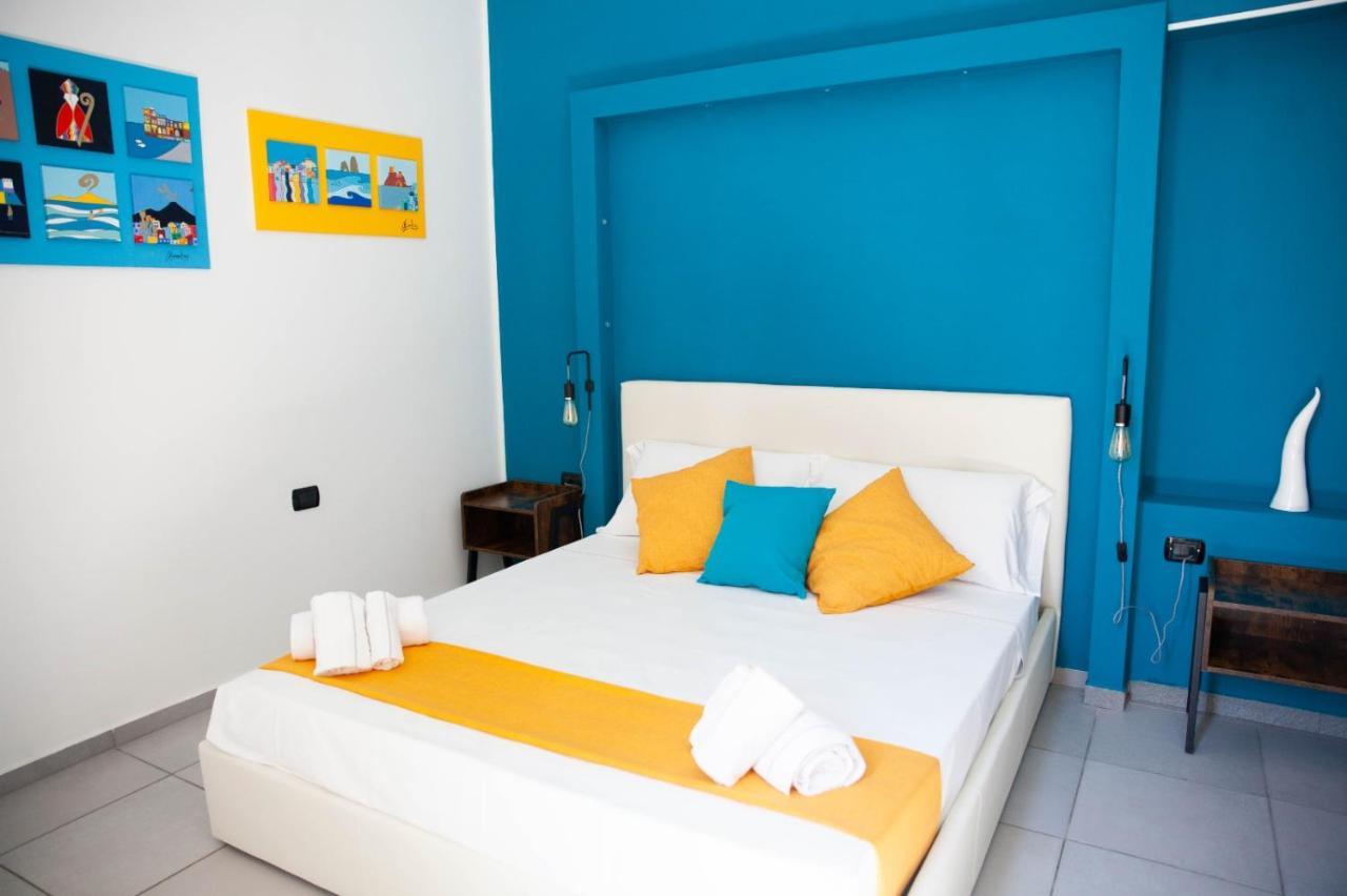 Track 60 - Private Rooms Garibaldi Neapel Exterior foto