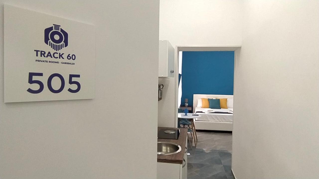 Track 60 - Private Rooms Garibaldi Neapel Exterior foto